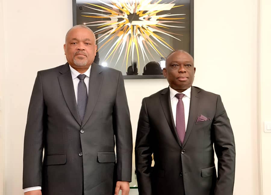 L’Ambassadeur de l’Afrique du Sud en Côte d’Ivoire au cabinet du Ministre de la Réconciliation et de la Cohésion Nationale.